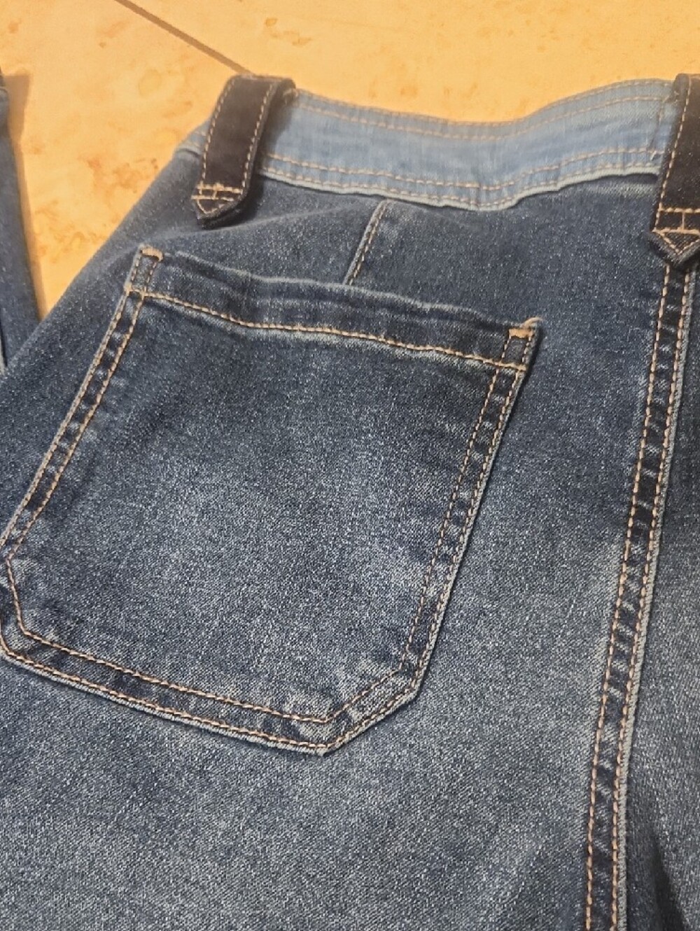 Time and Tru Patchwork Jeans-NWOT Bundled With New Red Tee - Picture 9 of 10